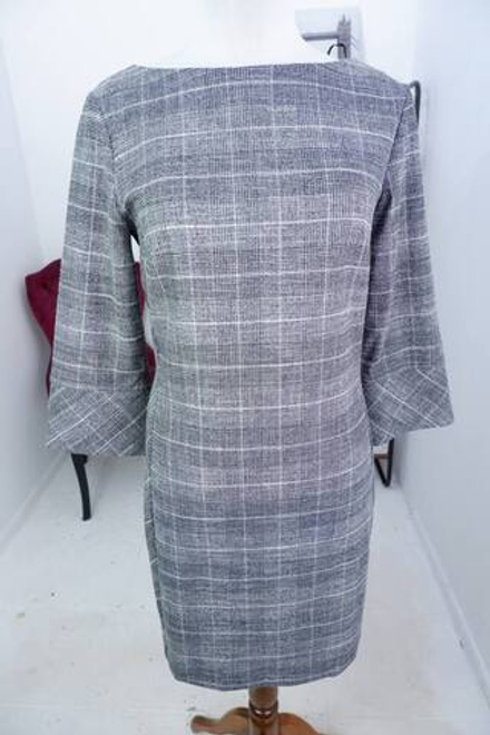 Платье H&M в клетку, маркировка 40, визуально на 46 размер