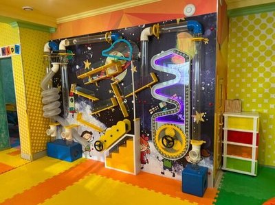 Интерактивная стена с пневмолабиринтом длина 3,6 м