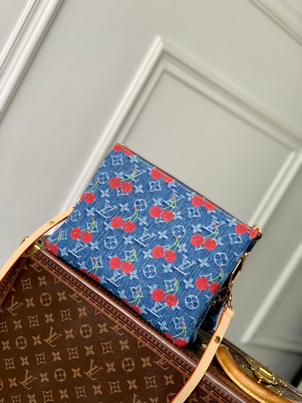 Louis Vuitton Coussin PM