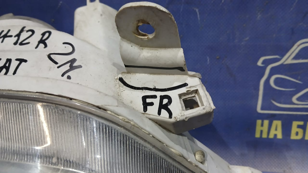 Фара передняя правая TOYOTA CARINA 1998