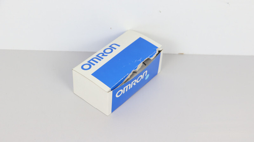 OMRON Yaskawa E3F2-DS10B4-N 5M