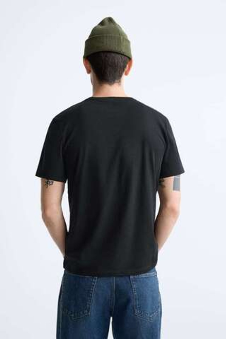 ZARA БАЗОВАЯ ФУТБОЛКА SLIM FIT, ЧЕРНЫЙ