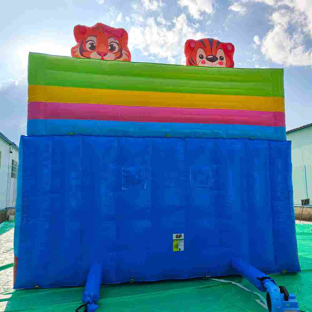Коммерческий надувной батут «Тигриная страна 3», 9*5*5 м.