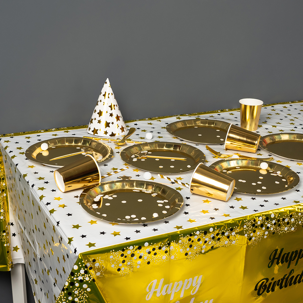 Скатерть металлизированная «Happy Birthday» с золотым дизайном, 137*183 см