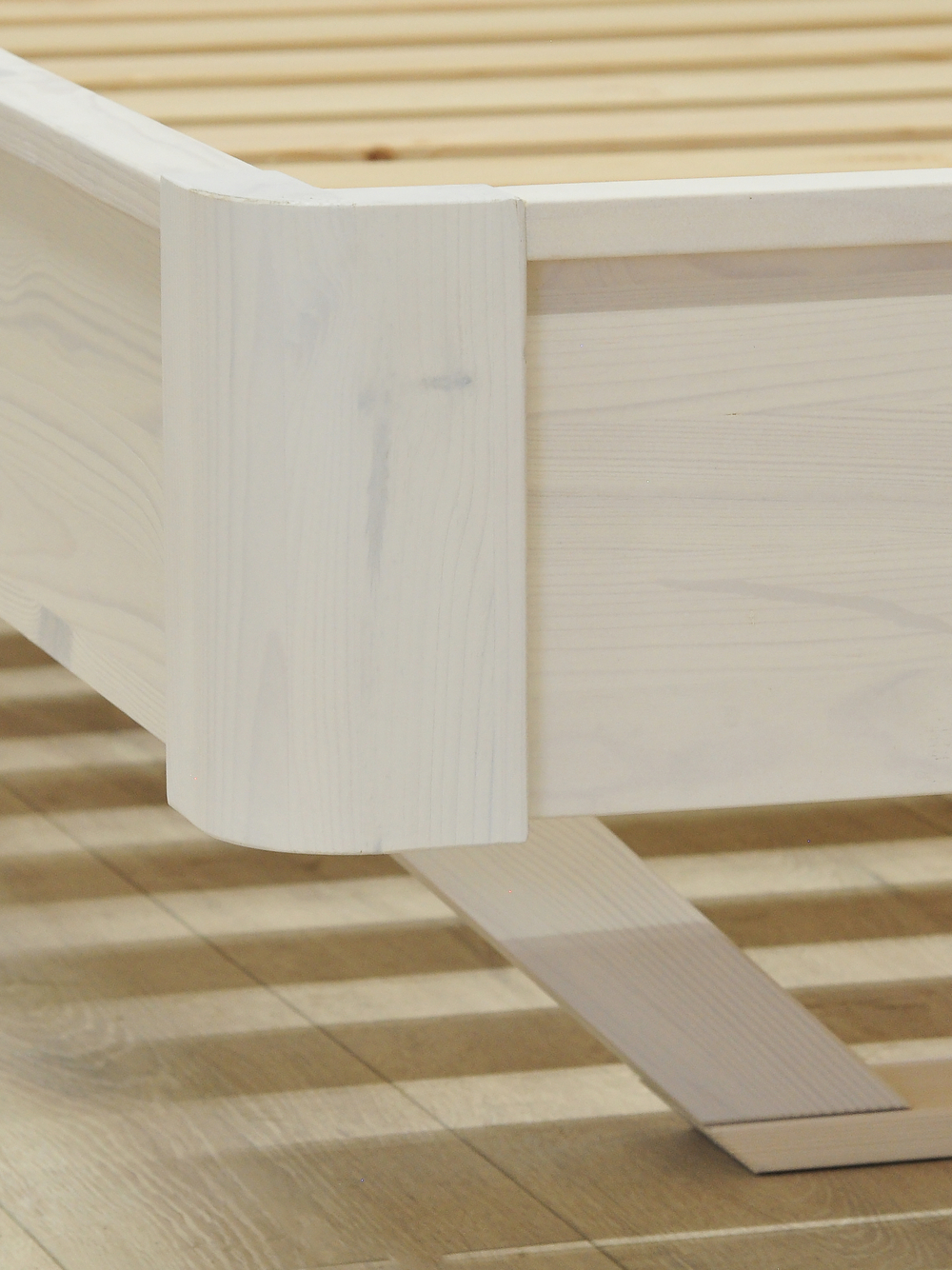 Кровать 180х200 Калантея, двуспальная, деревянная из массива сосны, белый