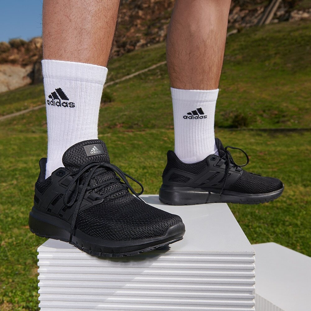 Кроссовки adidas Ultimashow