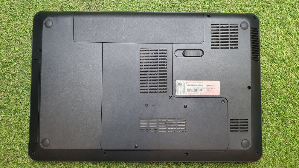 Ноутбук HP i3/3Gb