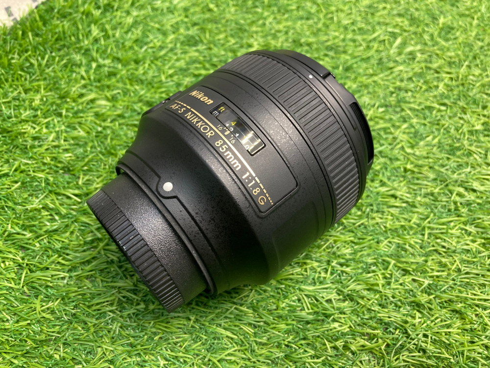 Nikon 85mm 1.8G AF-S Nikkor