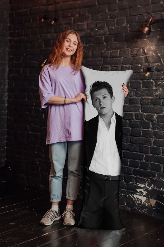 Дакимакура Том Холланд