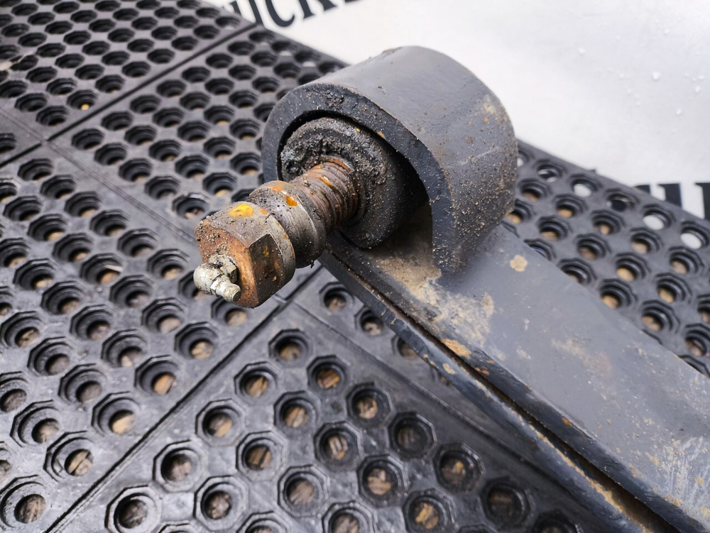 Рессора передняя