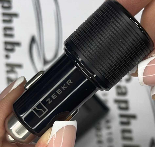 USB переходник в прикуриватель Zeekr