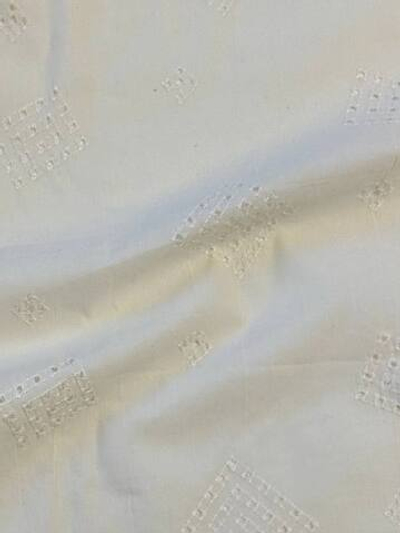 Хлопок шитье Zimmermann кремовое с квадратами