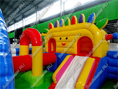 Коммерческий надувной батут "Радужный город 2" 10*6*3 м