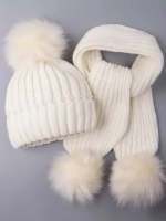 Шапка для девочки зимняя вязаная и шарф