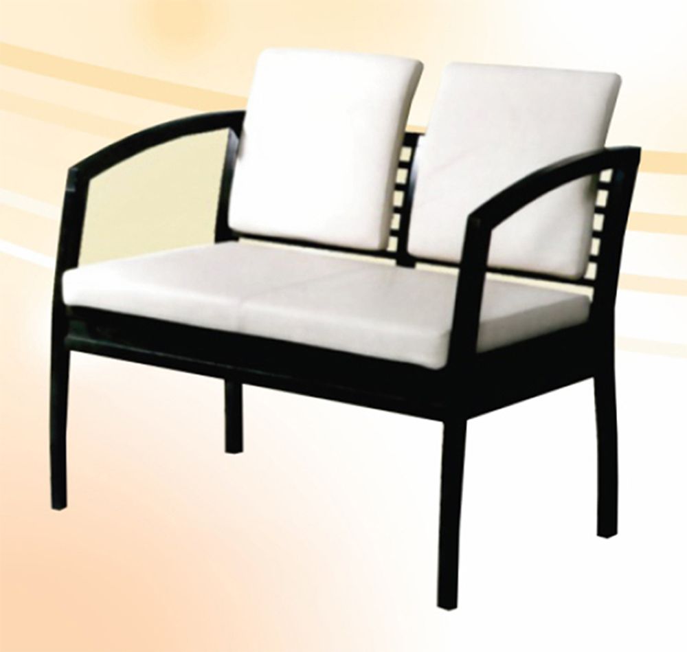 Диван 2-х местный из массива дерева