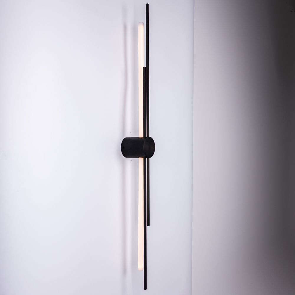 Настенный светильник TINUS H103 Black