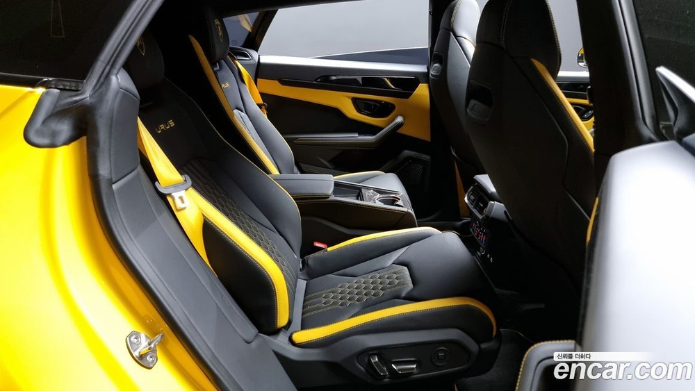 Lamborghini Urus 4.0 V8 S (10.2023)