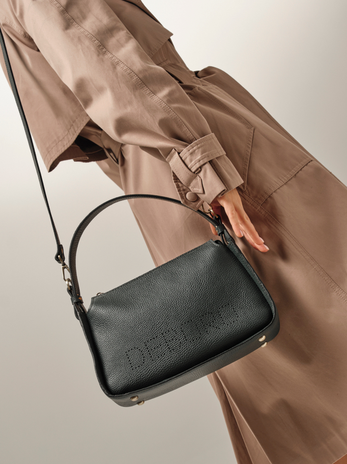 Сумка кожаная на плечо темно-зеленая