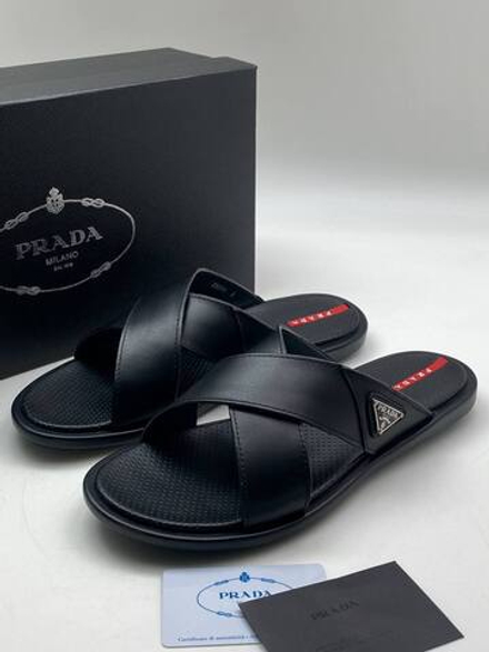 Шлёпанцы Prada