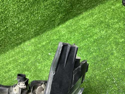 Фара левая Lada Granta (2018-н.в.) галоген