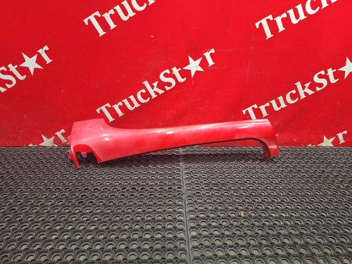 Накладка лобового стекла левая