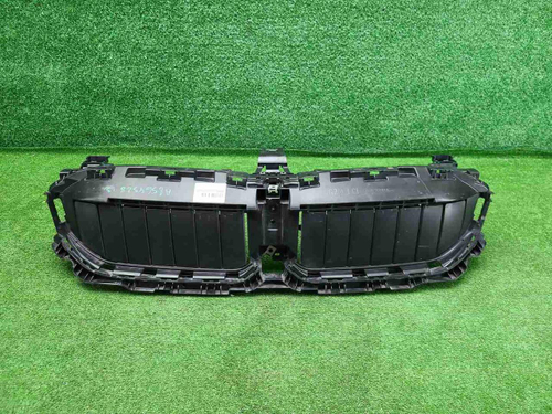 Решетка радиатора BMW 3er G20 (2022-2024)