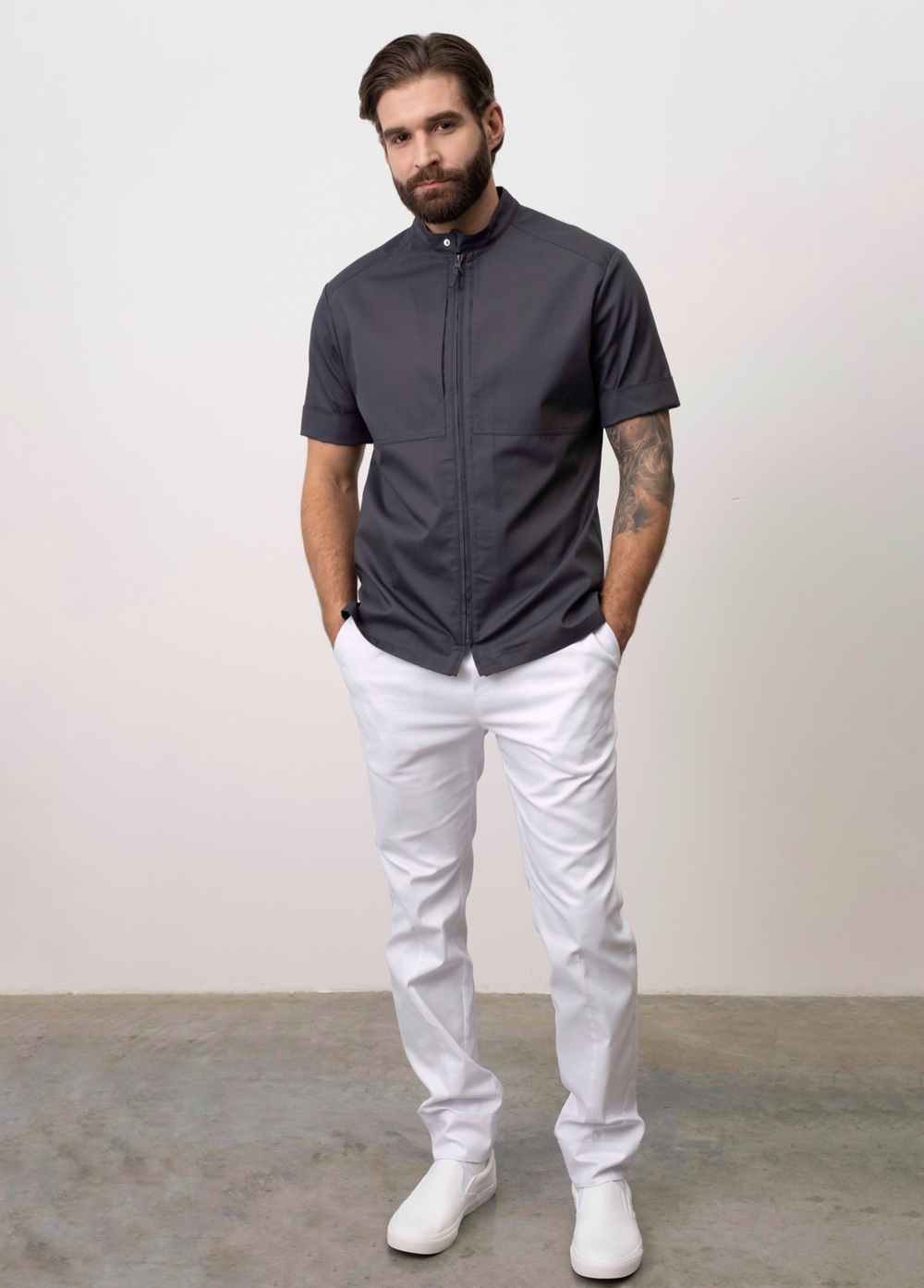 Туника с кокетками-карманами