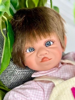 Кукла LAMAGIK мягконабивная  38см Gestito (12028)