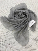 Оренбургский пуховый платок с шелком П1-100-03 серый