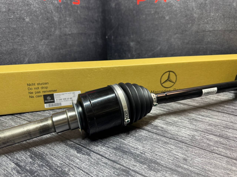 Привод передний правый Mercedes-Benz A1663301500