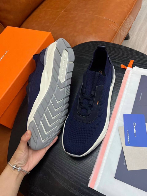 Кроссовки Santoni