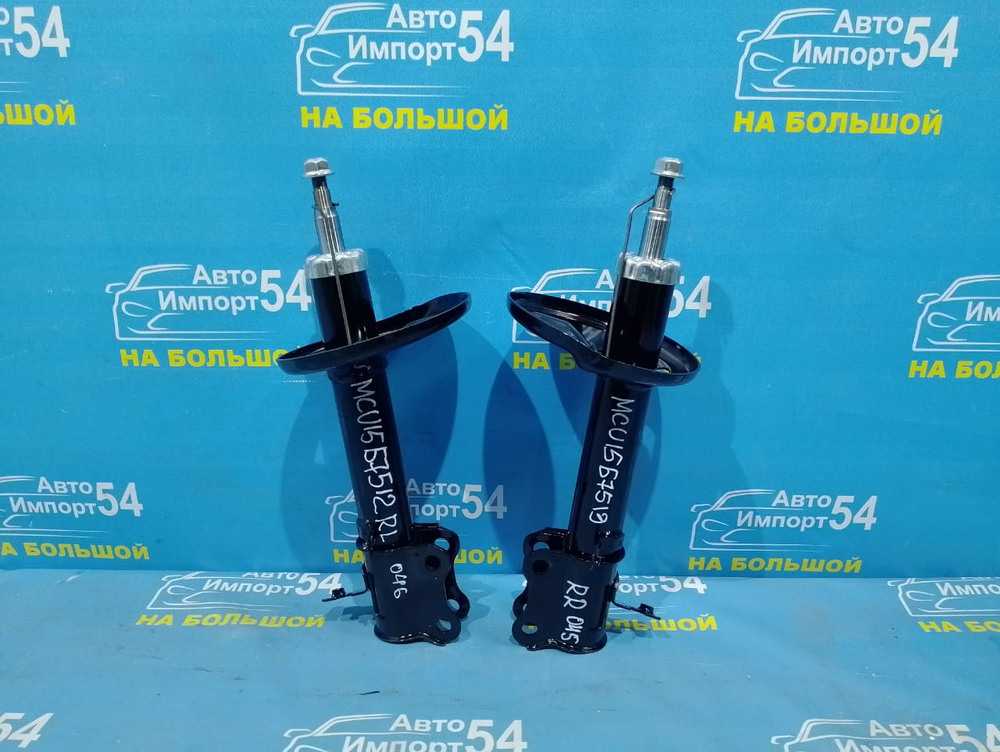 Стойка задняя правая TOYOTA HARRIER 2000-2003