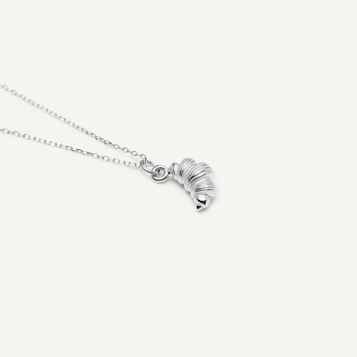 Колье Croissant Necklace