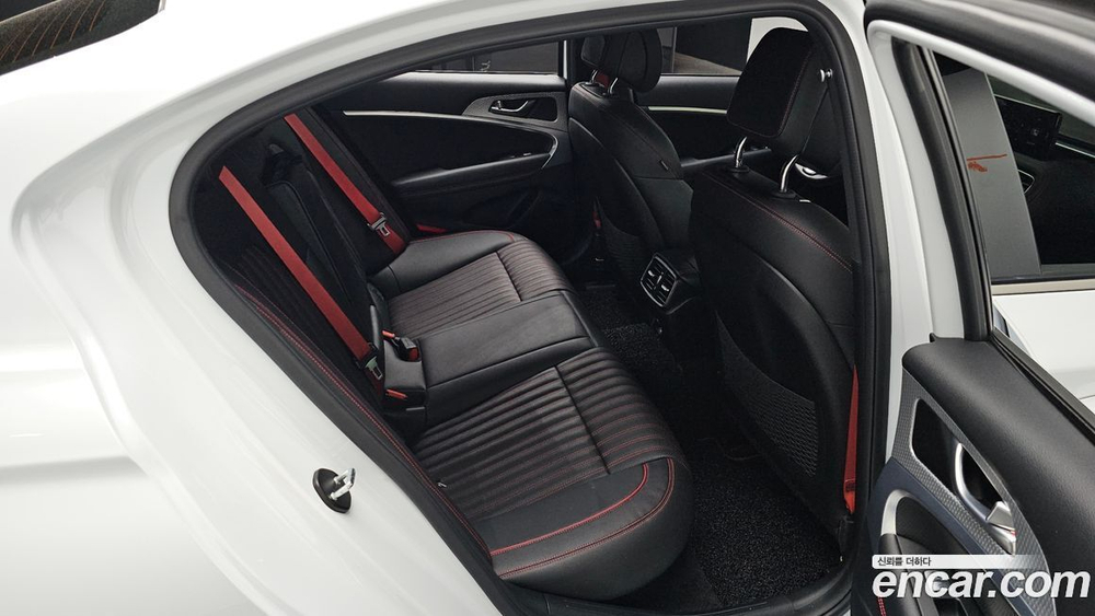 Genesis The New G70 Бензин 2.0T 2WD (02.2022)