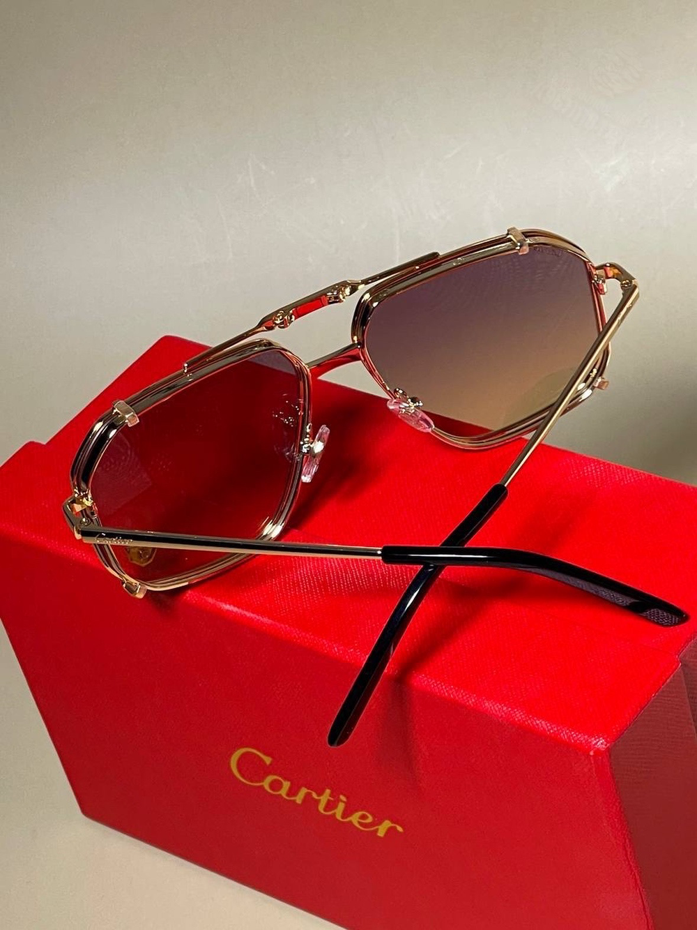 Солнечные очки Cartier