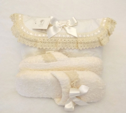 Домашние тапочки и сумочка Old Florence Ромбетти бежевые Италия вид