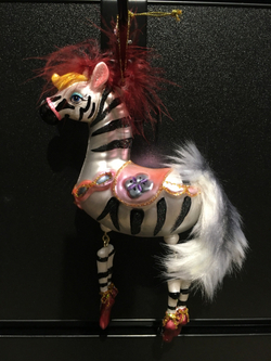 Елочная игрушка 5х1.5х6см House of Seasons Цирковая зебра