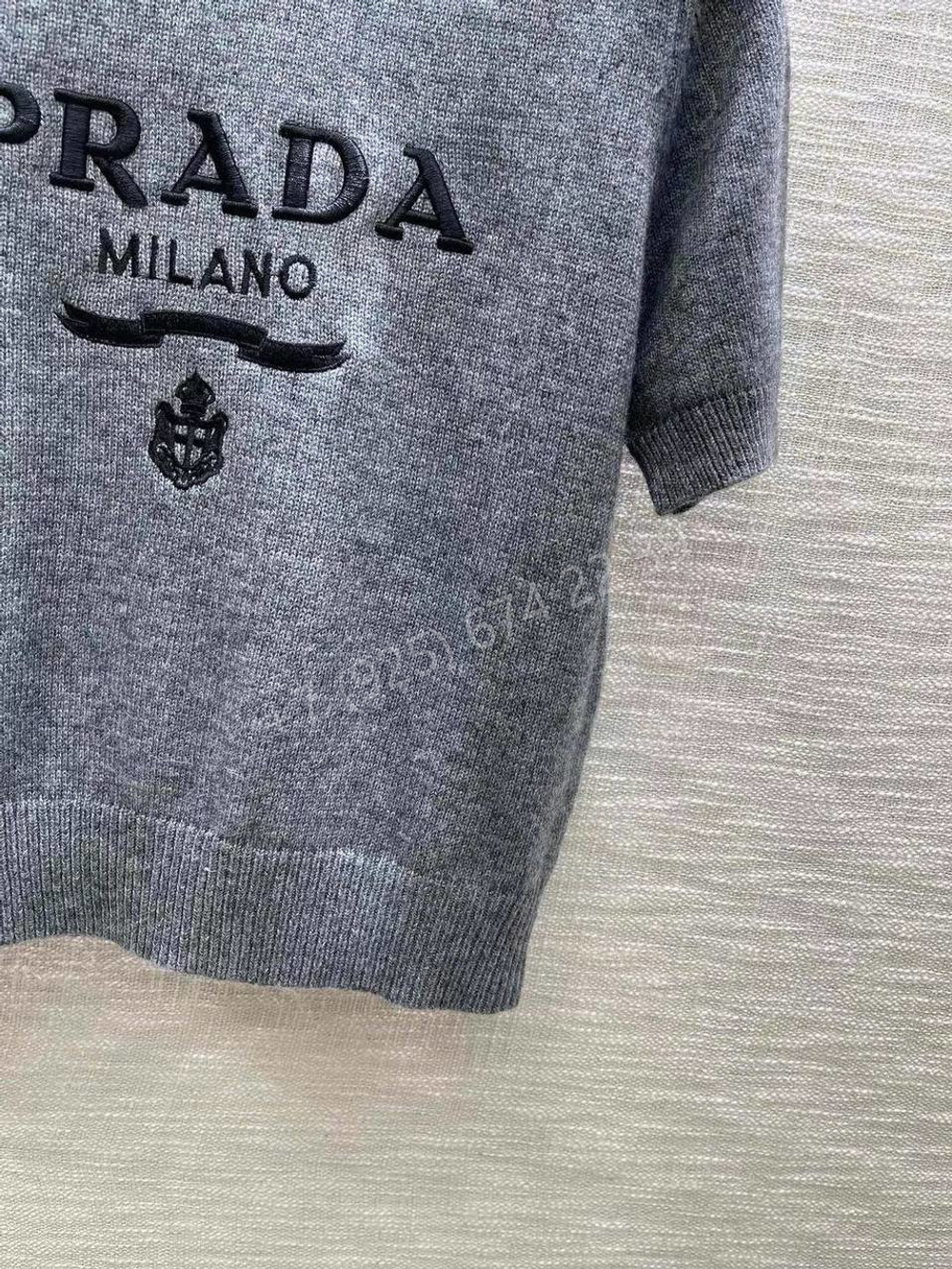 Футболка Prada