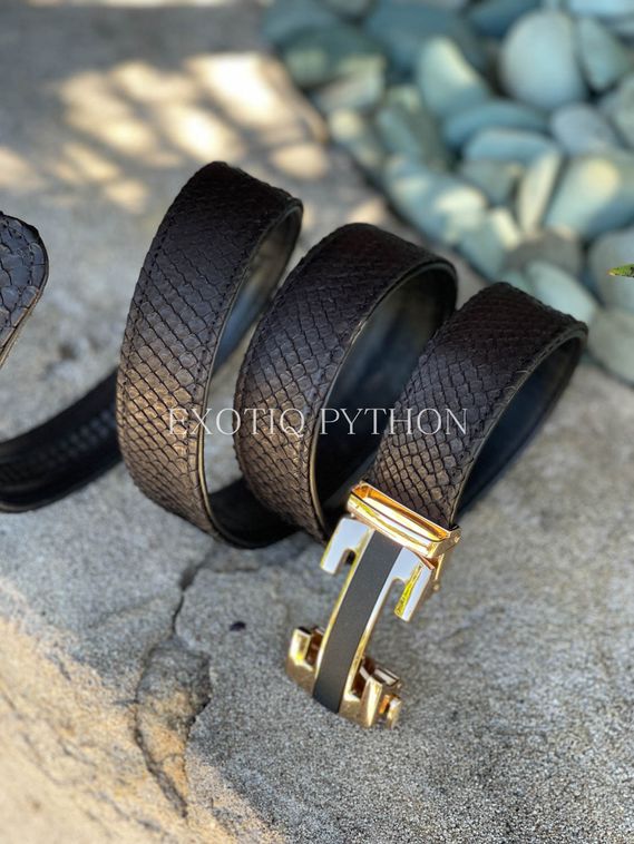 Ремень из кожи питона черного цвета AC-114