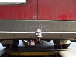 Оцинкованный фаркоп на Mercedes Sprinter Classic 2013- со ступенькой, Mercedes Sprinter 1995-2006, Volkswagen LT 1995-2006 со ступенькой (без электрики), Galia M035C