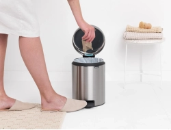 Brabantia Контейнер для мусора NewIcon 5л, полированная сталь 112621