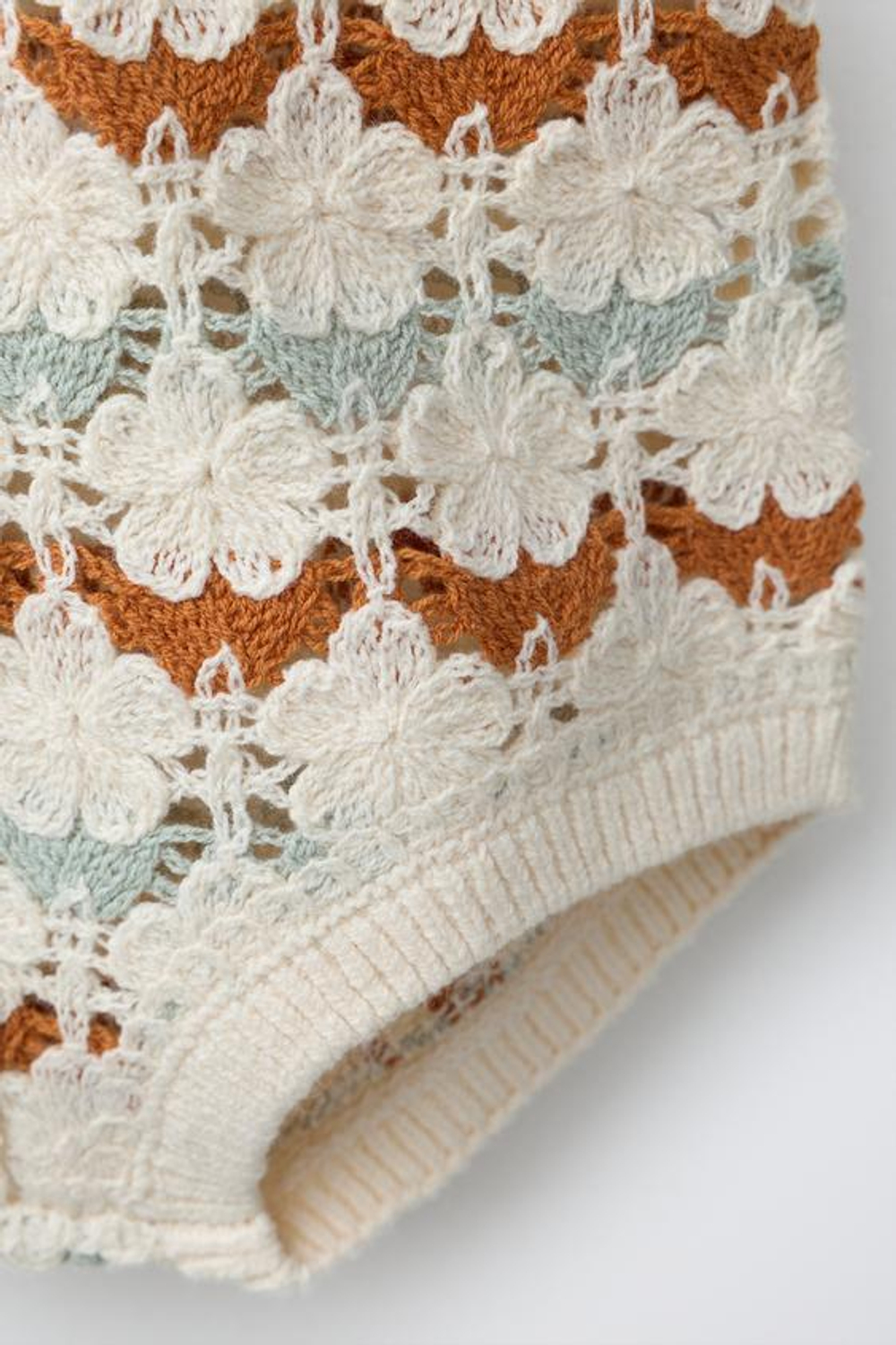 ZARA ВЯЗАНЫЙ КОМБИНЕЗОН КРОШЕ, ЭКРЮ