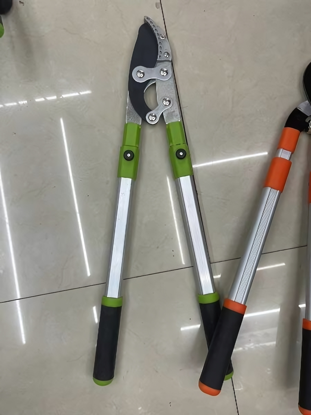 Сучкорез контактный «PROFI» 67-103см со ступенчатым мех. алюминиевыми телескоп. ручками GH67103-5