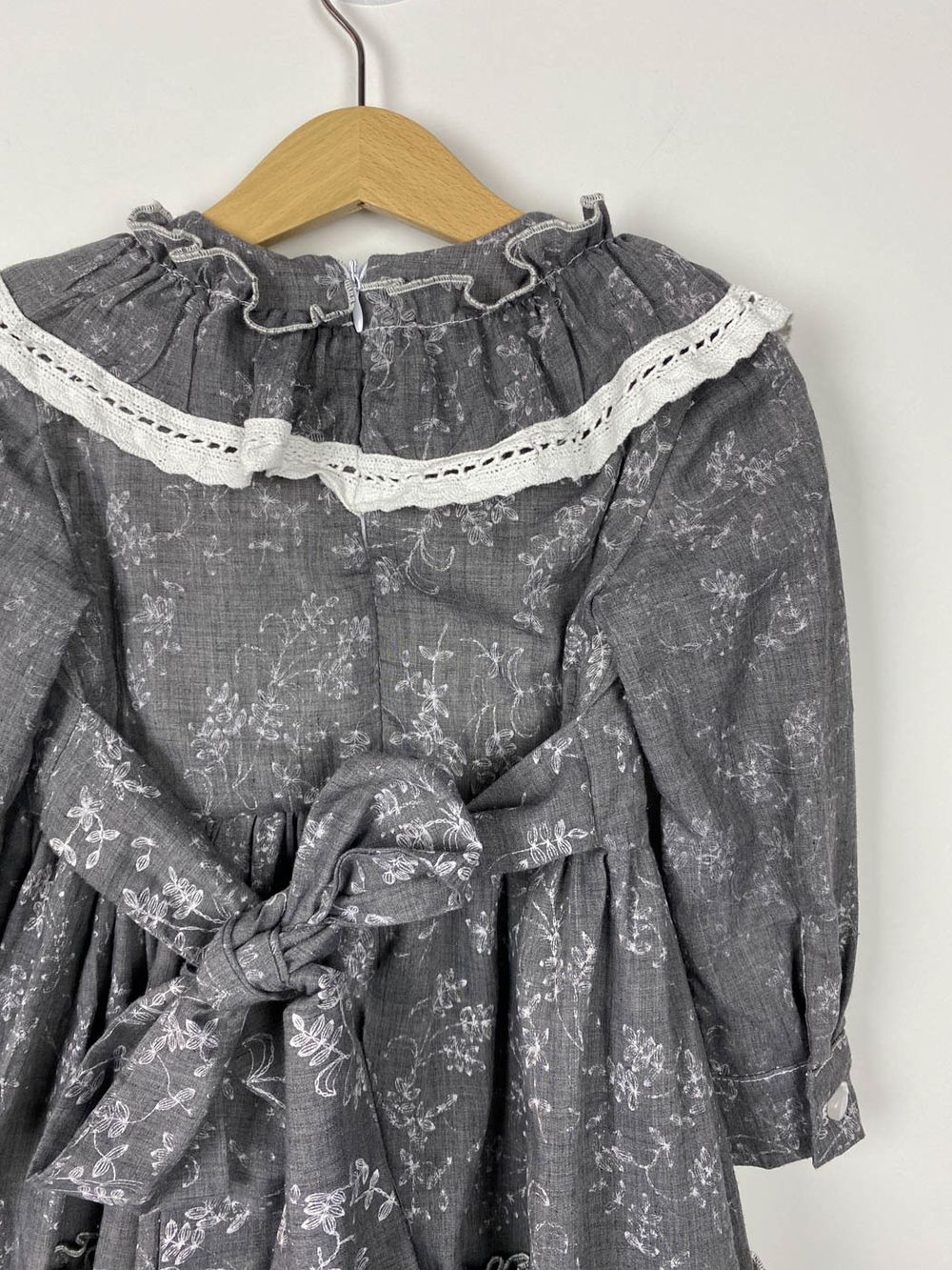 Платье и панама, 98