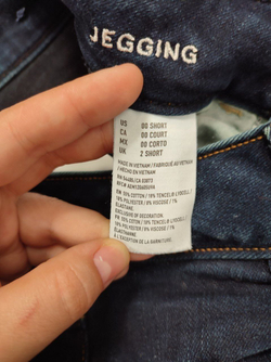 Джинсы American Eagle стильные на 11-12 лет