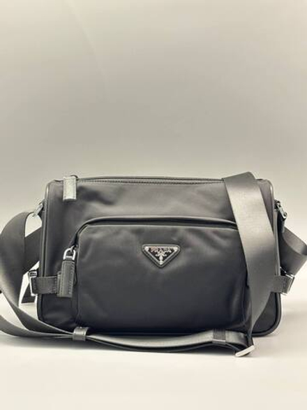 Сумка-мессенджер Prada