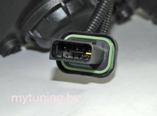 Передние фары TUBE LIGHT BLACK для Peugeot 208