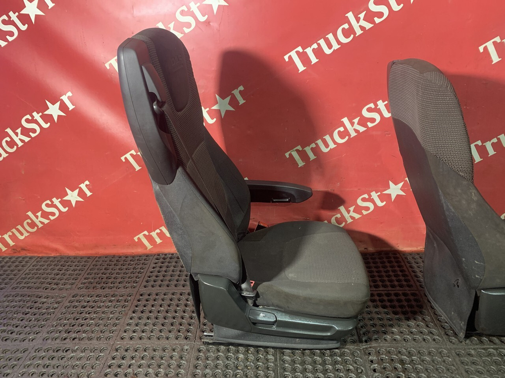 Комплект сидений