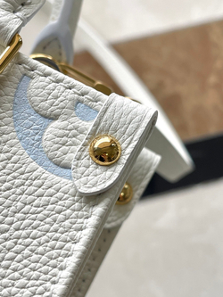 Louis Vuitton Onthego BB