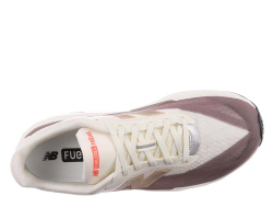 Кроссовки для бега мужские New Balance FuelCell Rebel v5 Кремово-Фиолетовые